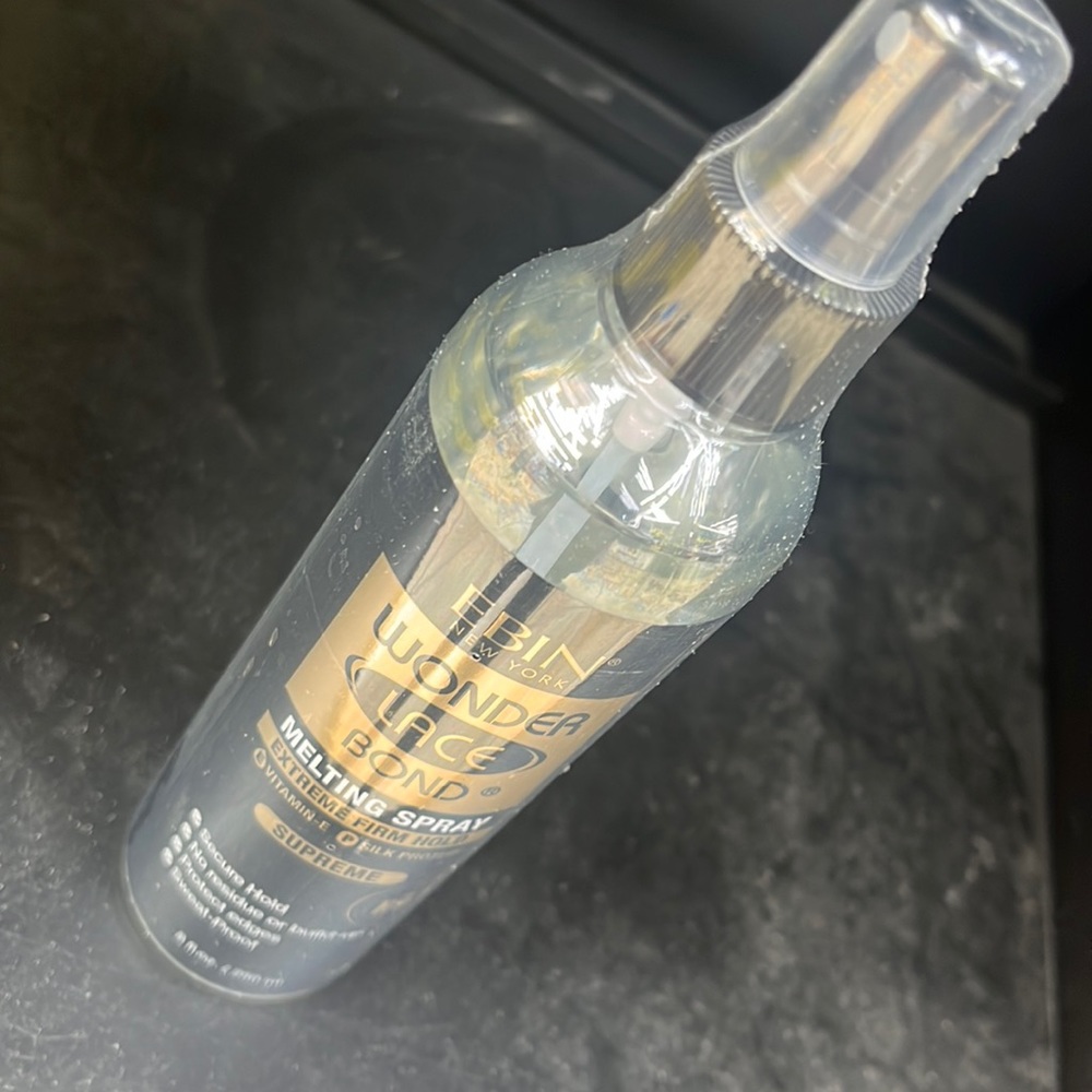 - - - Wonder lace bond melting spray